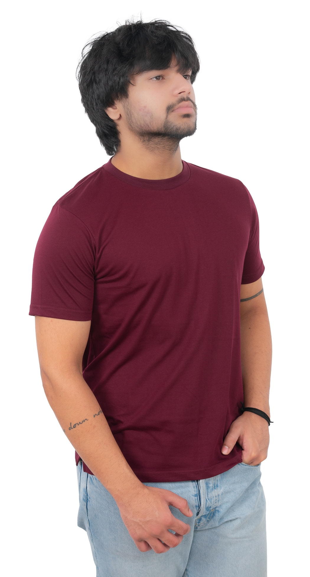BASIC SLIM FIT T-SHIRT