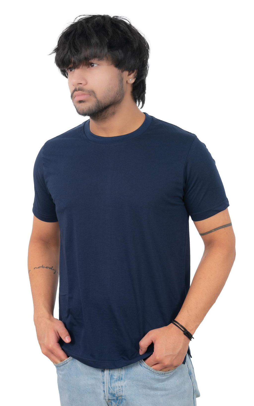 BASIC SLIM FIT T-SHIRT